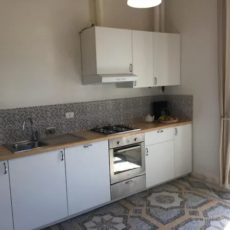 Lucia Apartment Carrodano Inferiore